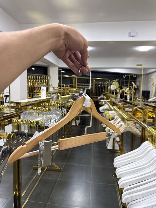 Kiyim veshelka dokonlar uchun Optom va Donaga