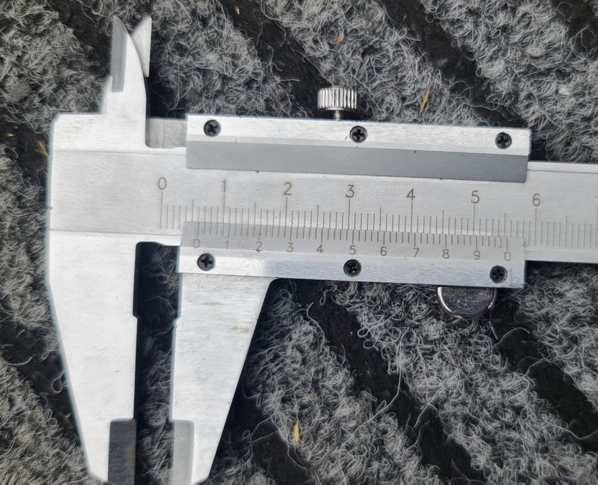 Продавам гуми 225/45/17 и 225/50/17 6мм