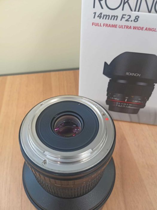 Ръчнофокусен обектив Rokinon 14/2.8 ED AS IF UMC За Canon EF