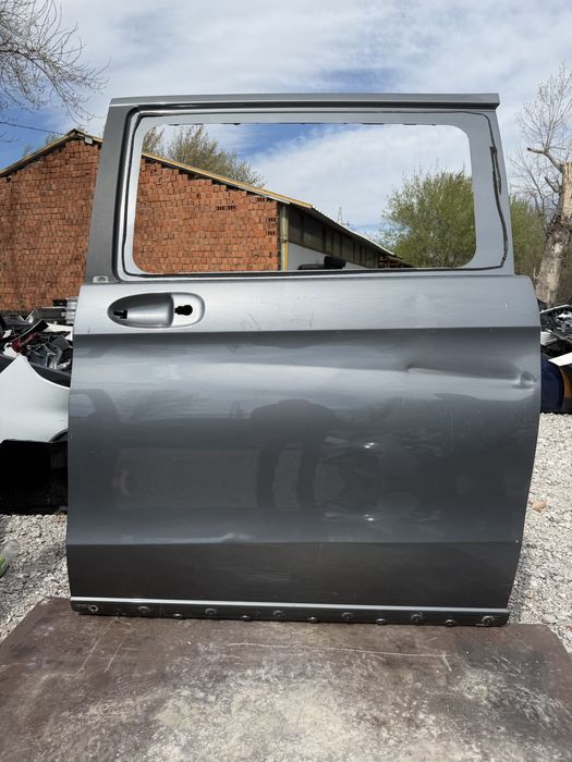Врата Mercedes Vito V Class W477 2016 год.-