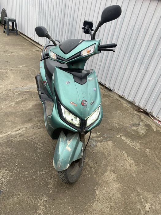 Продам мопед м8 на учете