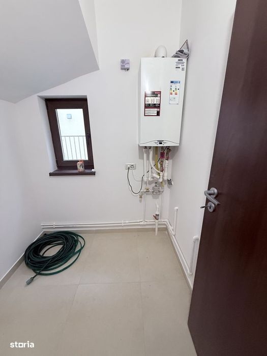 Casa individuala cu curte, 3 dormitoare - Maracineni