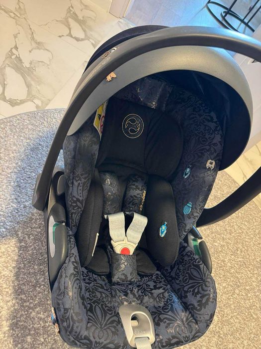 столче за кола и отделно база Cybex Cloud T i size 45-87см