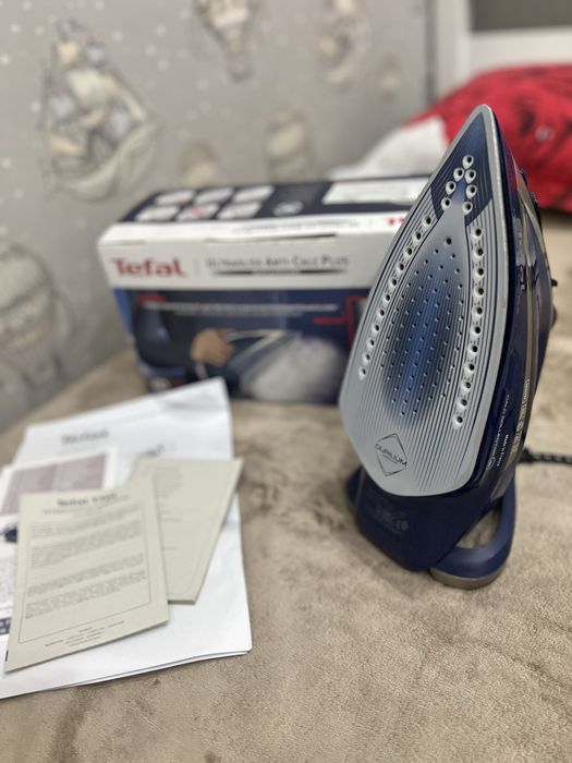 Утюг фирмы tefal