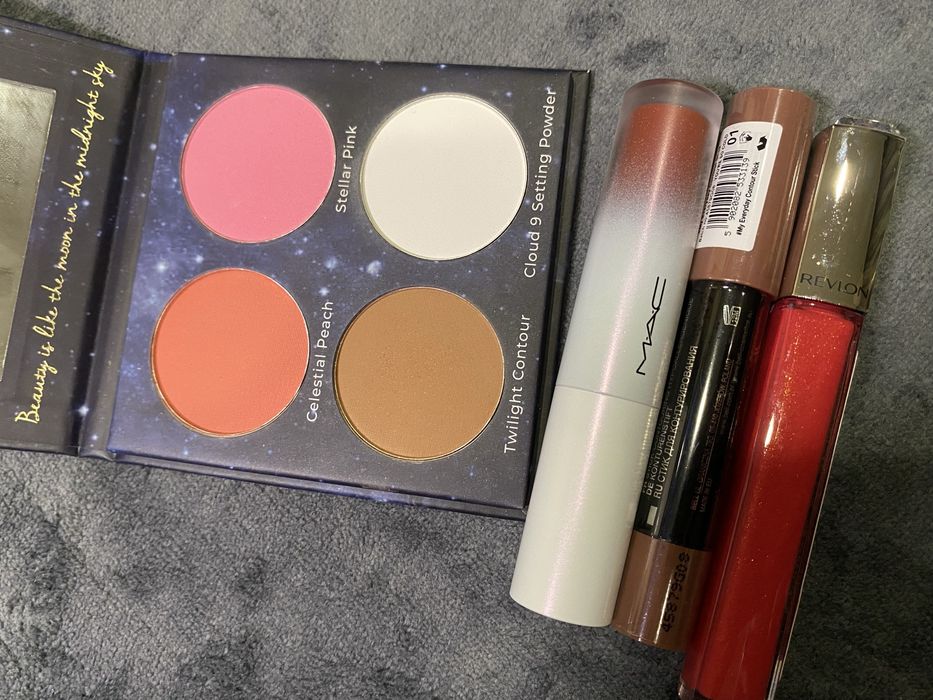 Огромен лот луксозни гримове MAC, e.l.f, No7, Maybelline