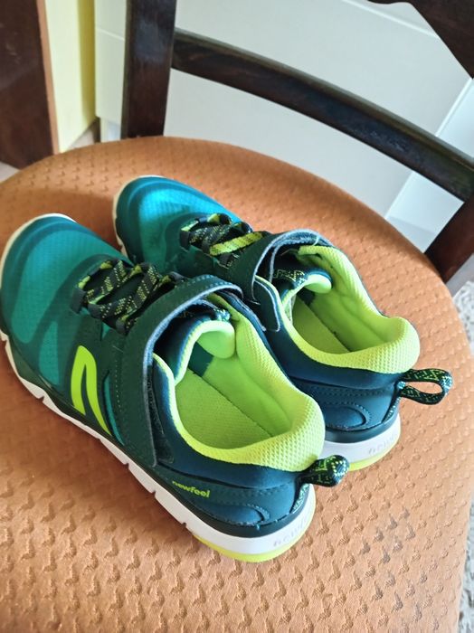 Adidași New feel mărimea 33