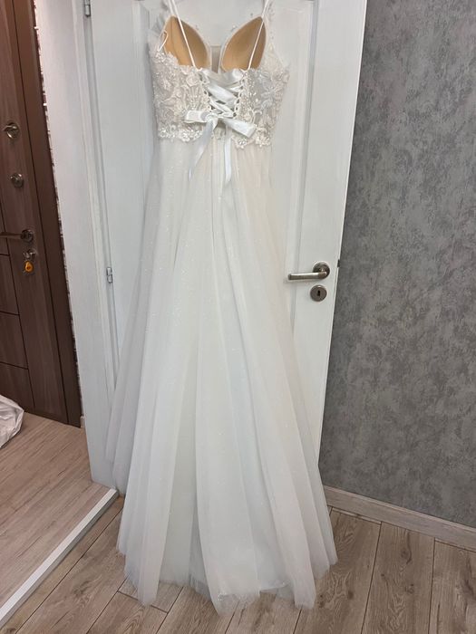 Сватбена рокля ,чисто нова