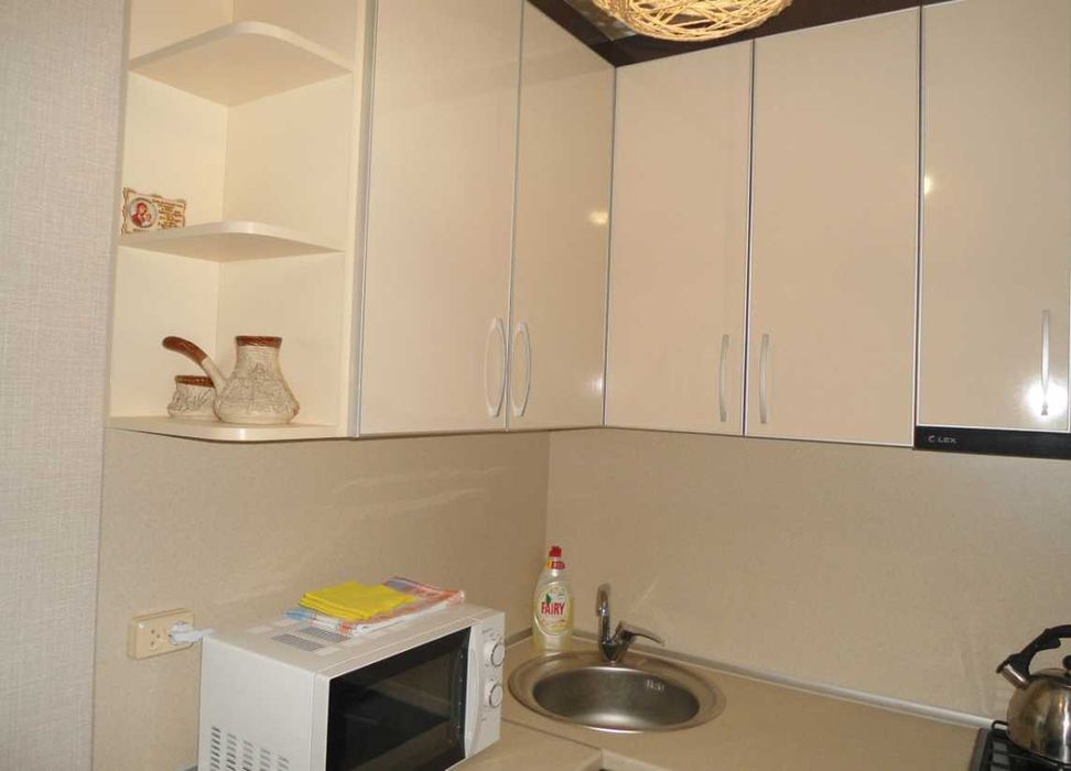 Дава се под наем Едностаен апартамент в Пловдив, Каменица 1 - 27 кв.м за 153 € - Снимка #2