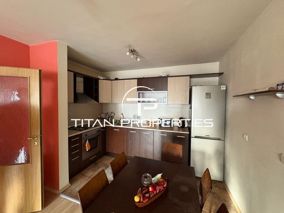 Дава се под наем Двустаен апартамент в Бургас, Славейков - 80 кв.м за 408 € - Снимка #1