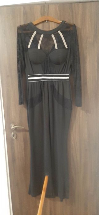 Vând rochie lunga neagă eleganta