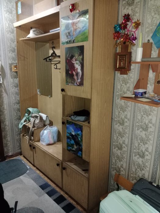 Шкаф в прихожую б/у