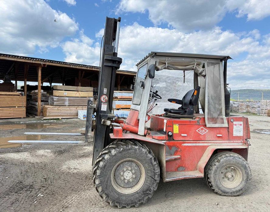 Stivuitor diesel O&K Germania din anul 1997, sarcina nominala 3 Tone, inaltime ridicare 3m