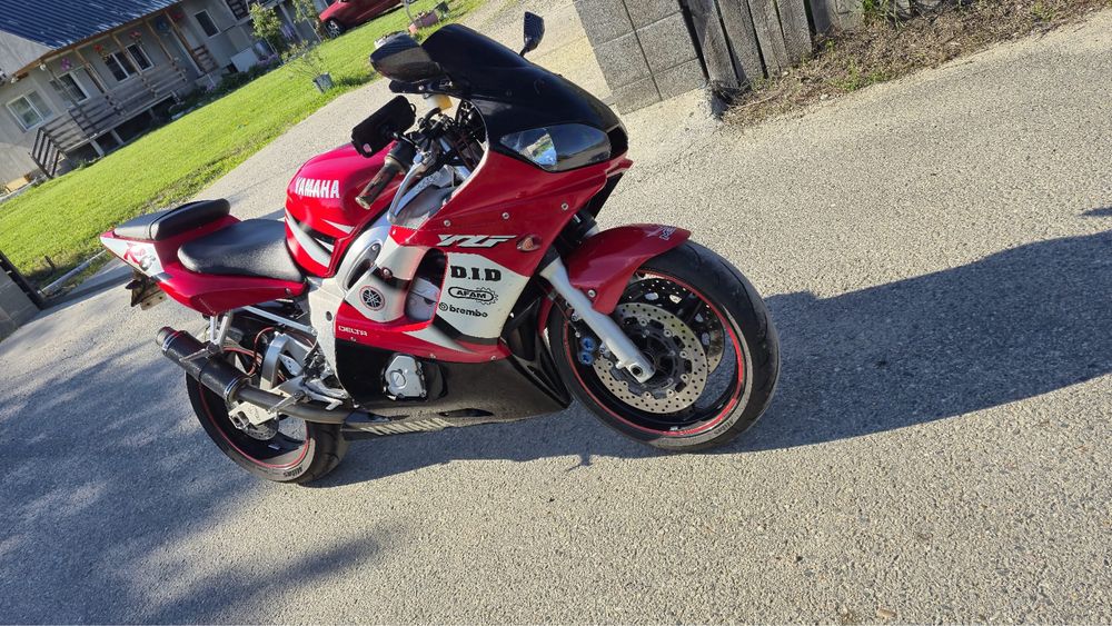 Vând/schimb YAMAHA YZF 600 - R6