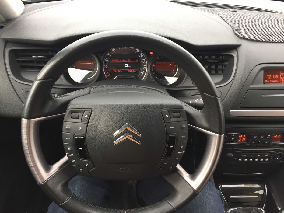 Citroen C5 2.2 HDI 176 cp - model Exclusive