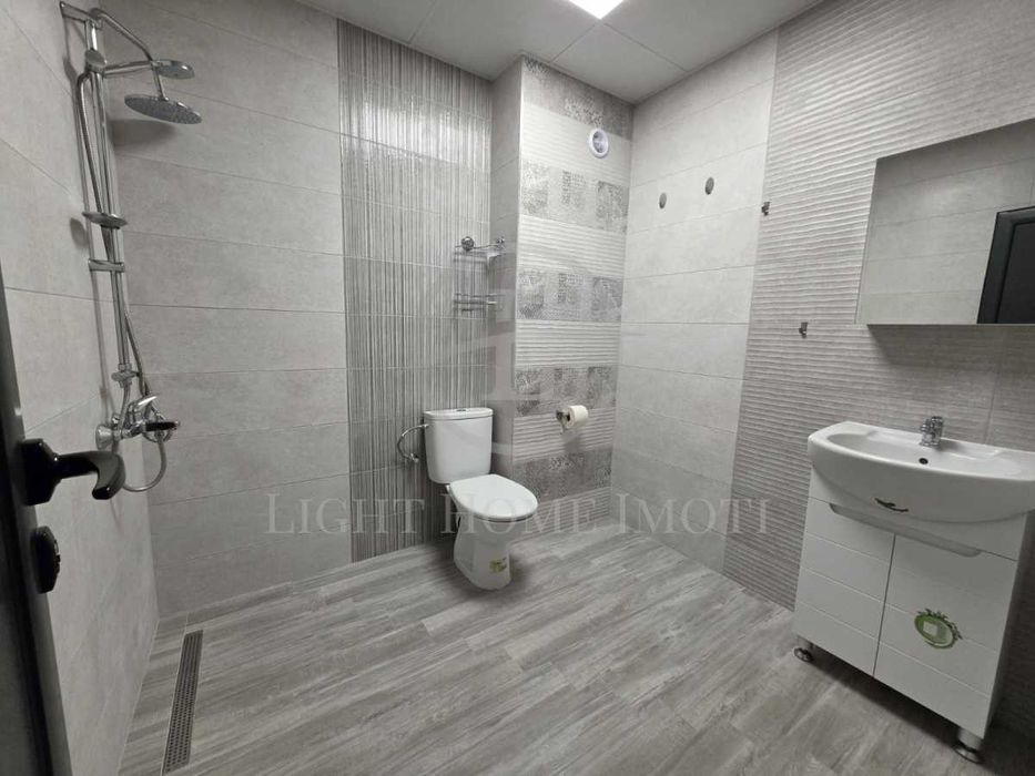 Продава се Тристаен апартамент в Пловдив, Христо Смирненски - 126 кв.м за 1739 €/кв.м - Снимка #11