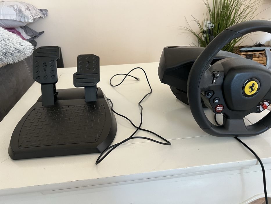 Волан с педали за PS4, PS5