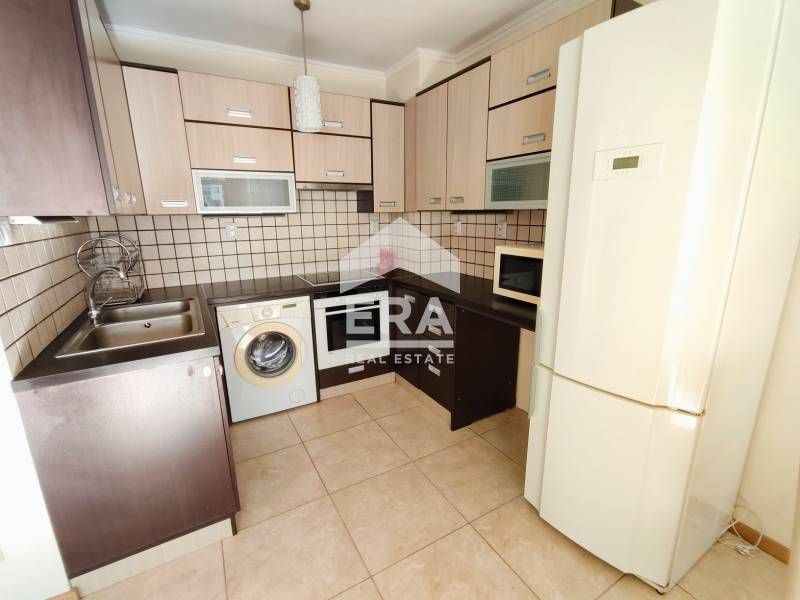 Продава се Двустаен апартамент в Варна, Цветен квартал - 85 кв.м за 2106 €/кв.м - Снимка #2
