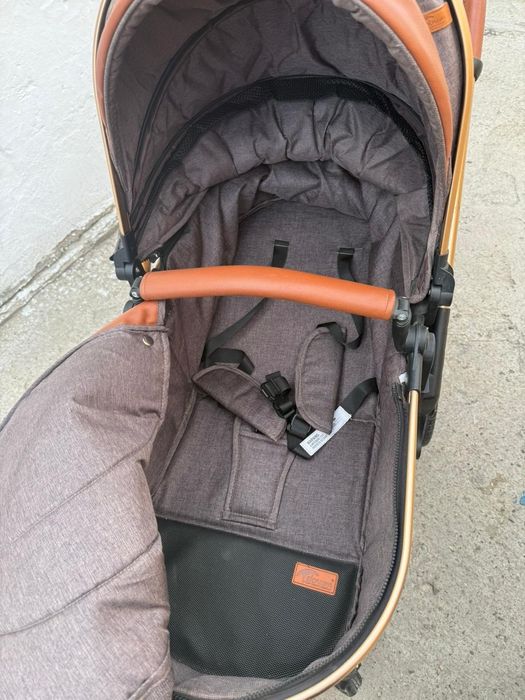 Продам коляску в