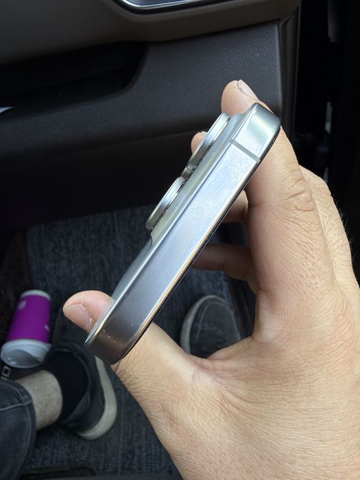 Iphone 16pro sim терабайт