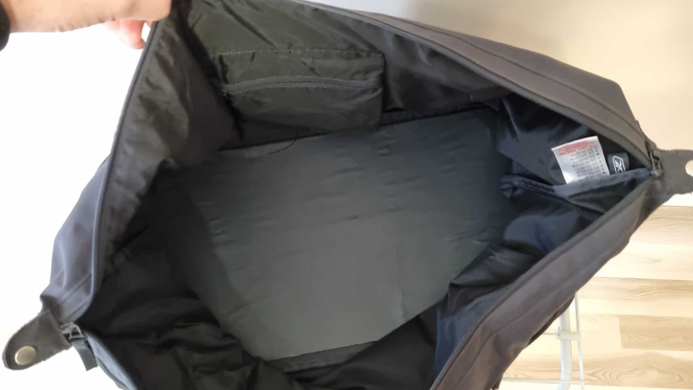 Reebok сак спортна чанта