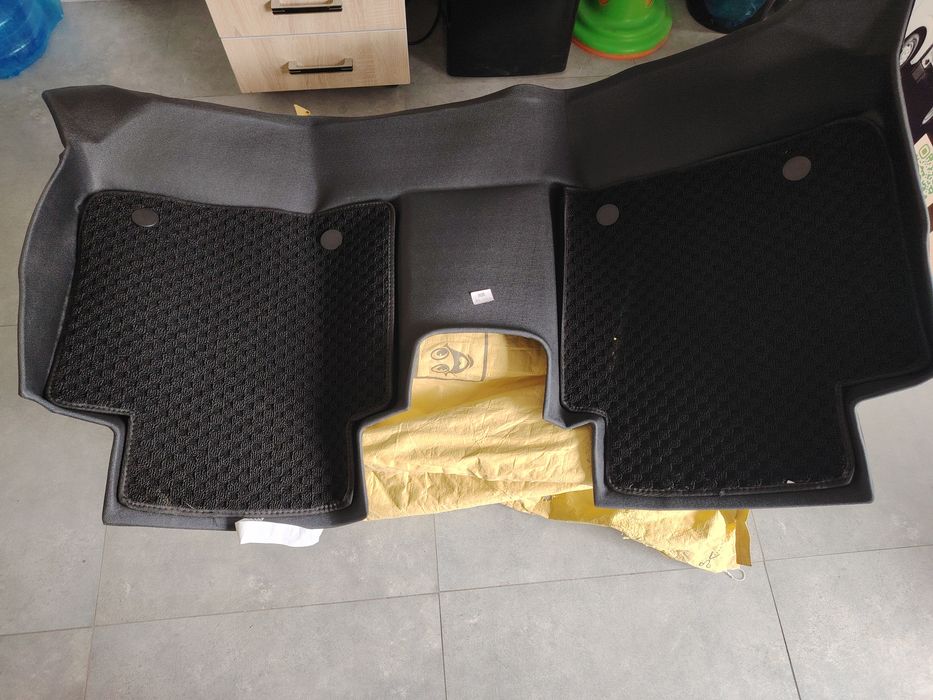 Полик tpy material Voyah Free