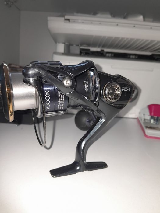 vind mulineta simano tuin pauar mărimea 4000putin folosită