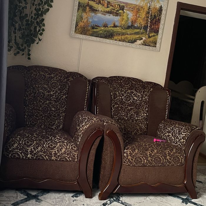 Продам два кресла