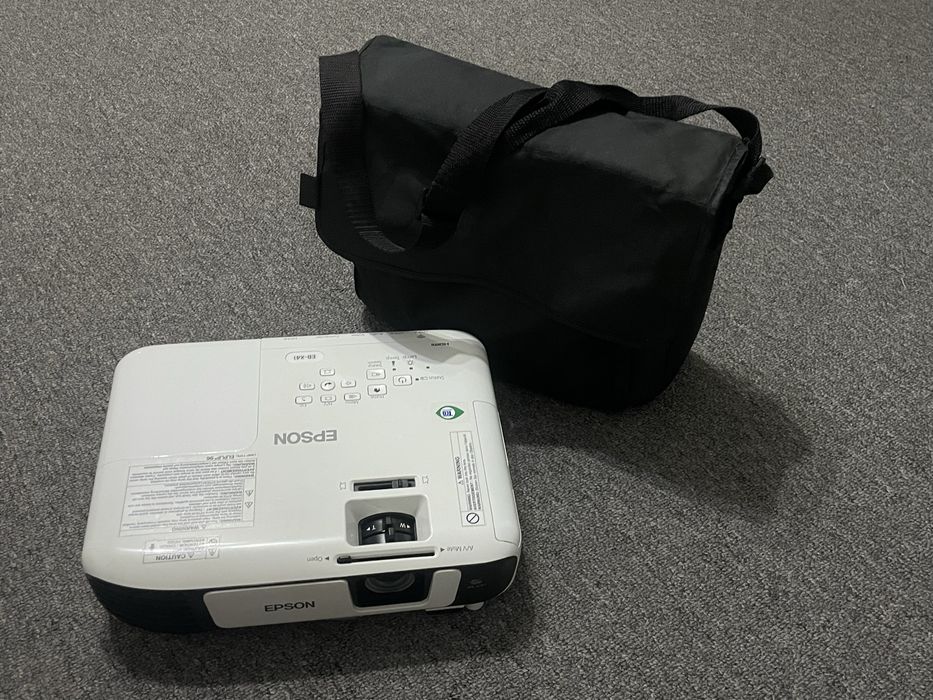 проектор epson eb-x41 eeb и экран/полотно