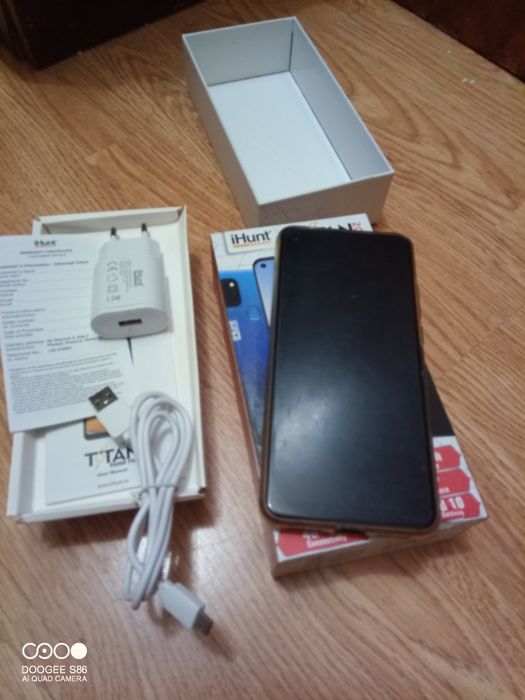 Телефон Ihunt titan6000