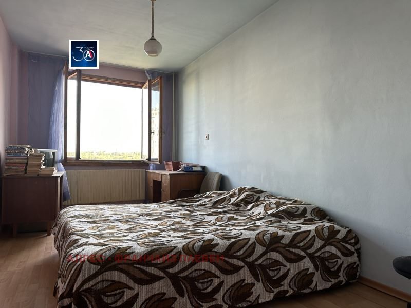 Продава се Тристаен апартамент в Плевен, Сторгозия - 96 кв.м за 1146 €/кв.м - Снимка #6