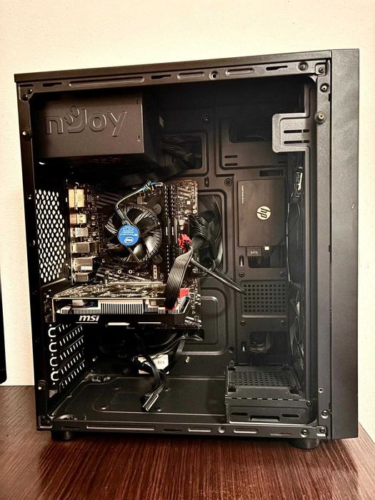 PC Gaming i5-10400F / GTX 1650 GDDR6 / 16GB RAM / SSD - Curățat recent
