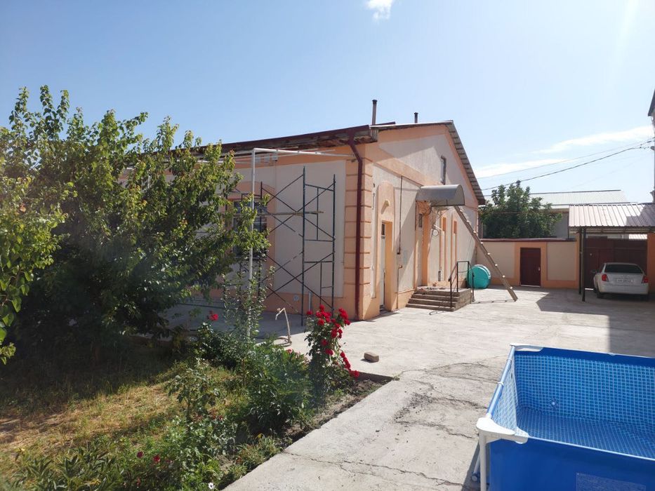 Продается коттедж 4 комнаты, 6 соток, с мебелью и со всеми удобствами.