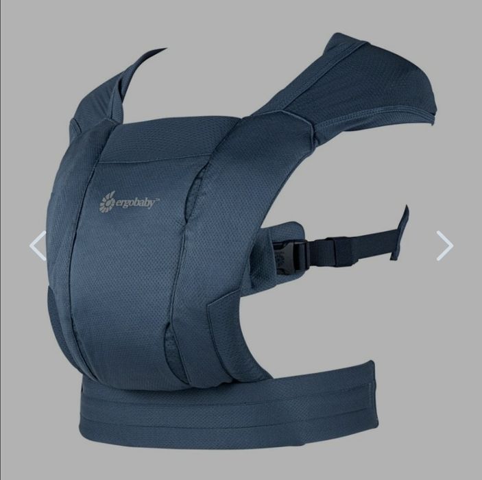 Синя Ergobaby Embrace раница 0+