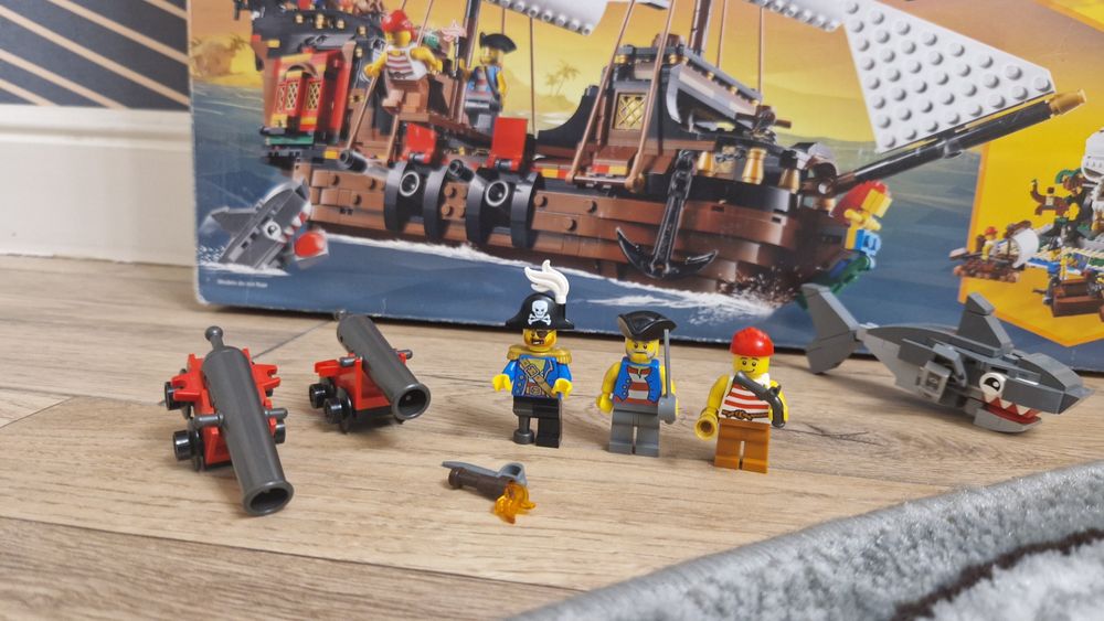 Лего пиратский корабль