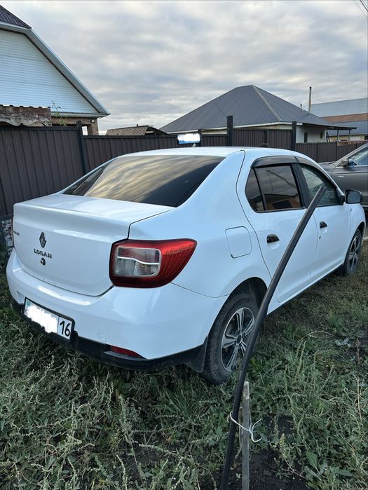 продаи renault logan 2014 года