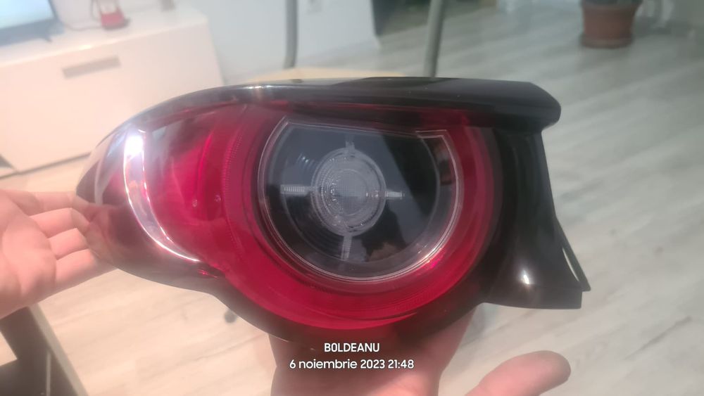 Vând stop Stânga Mazda 3.. 2022.. oferta 700 lei