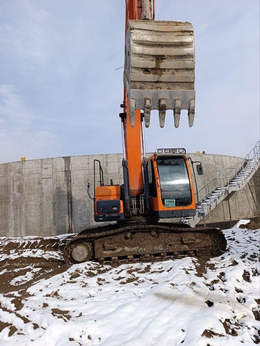 Арендага берилади машинист билан