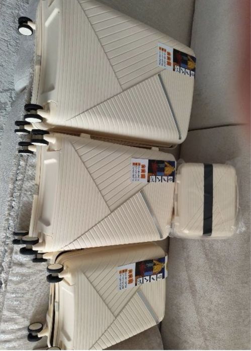 Чемодан чемодан.