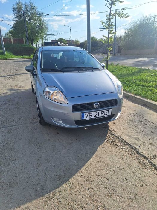 Vand Fiat grande punto 1.4 benzina