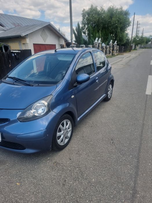 Proprietar vând urgent Toyota Aygo 998 cc