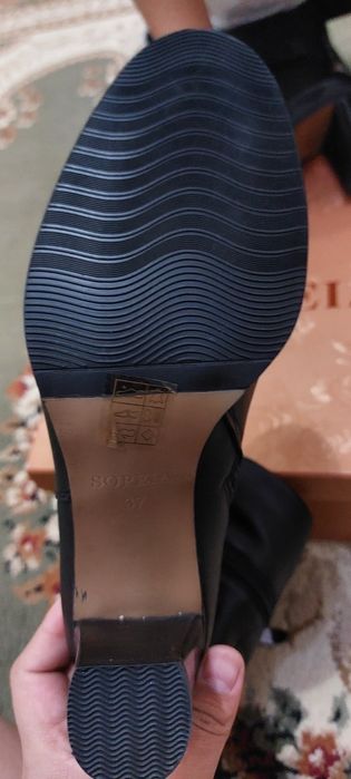 Продается осенние сопоги