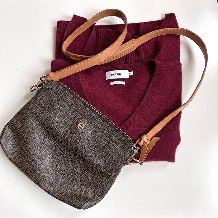 Елегантна кожена чанта Borbonese