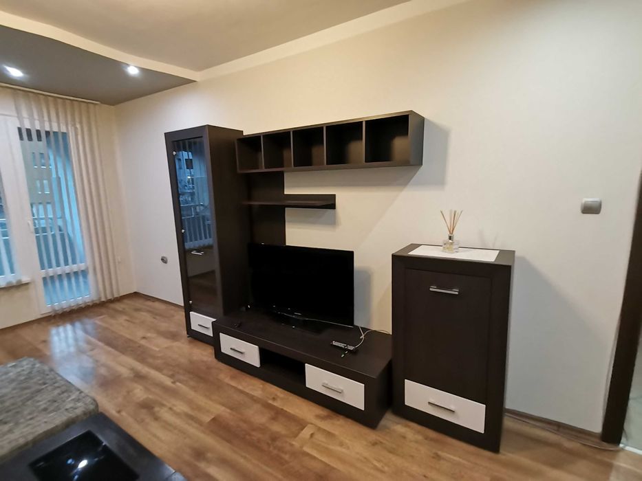 Дава се под наем Едностаен апартамент в Бургас, Лазур - 43 кв.м за 280.5 € - Снимка #7