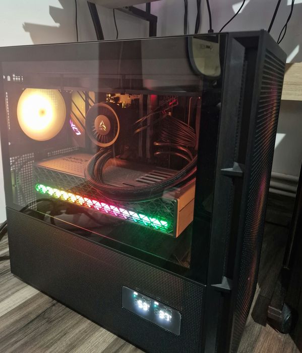 Unitate calculator Ryzen 7 9800X3D, 64GB,  2.5TB, RX9070XT 16GB