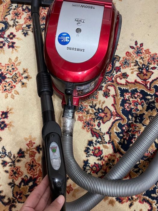 Пылесос Самсунге 1800w