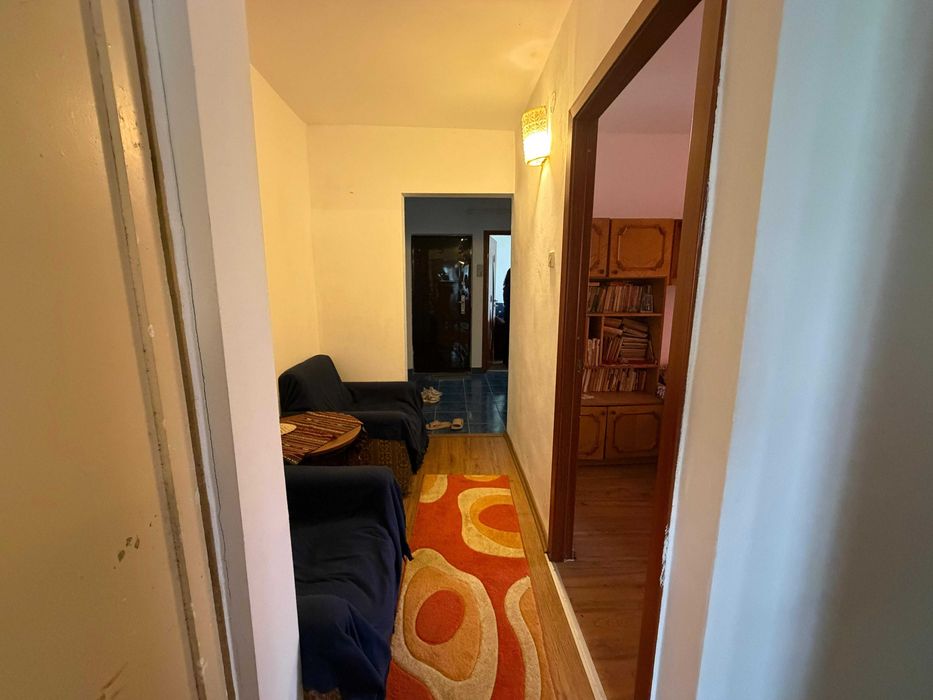 Apartament cu 3 camere