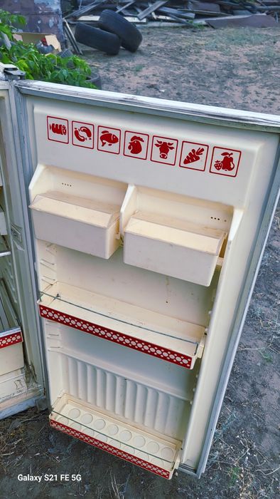 Холодильник и газ плита