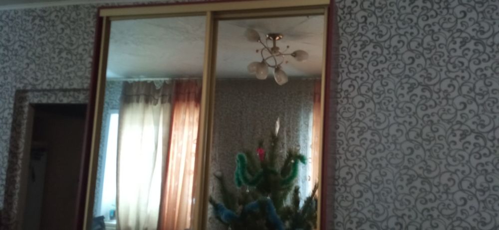 шкаф с раздвижными дверям