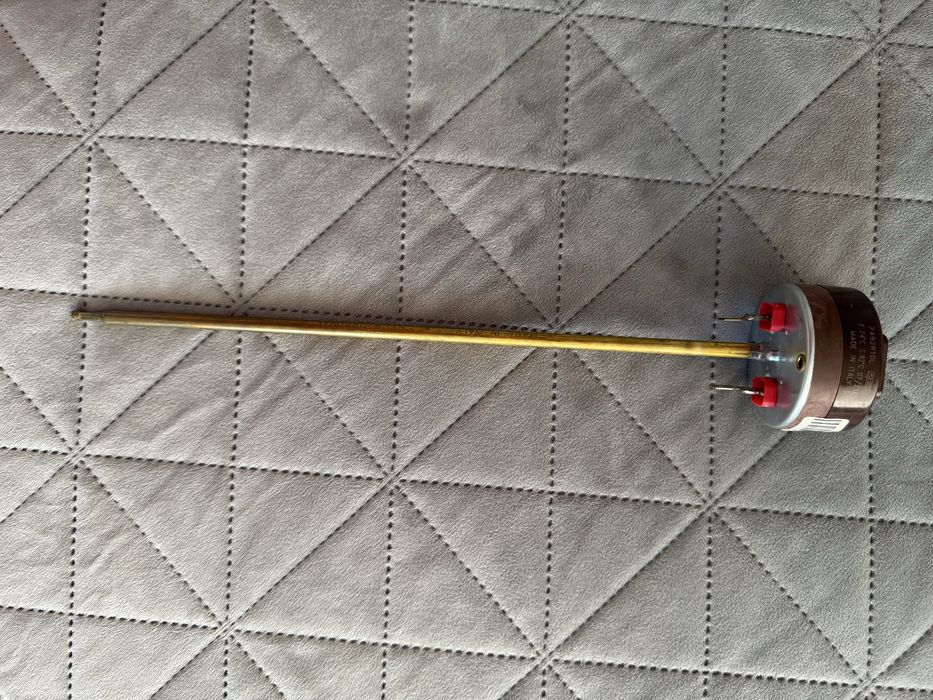 Термостат за бойлер Reco с врътка 20А