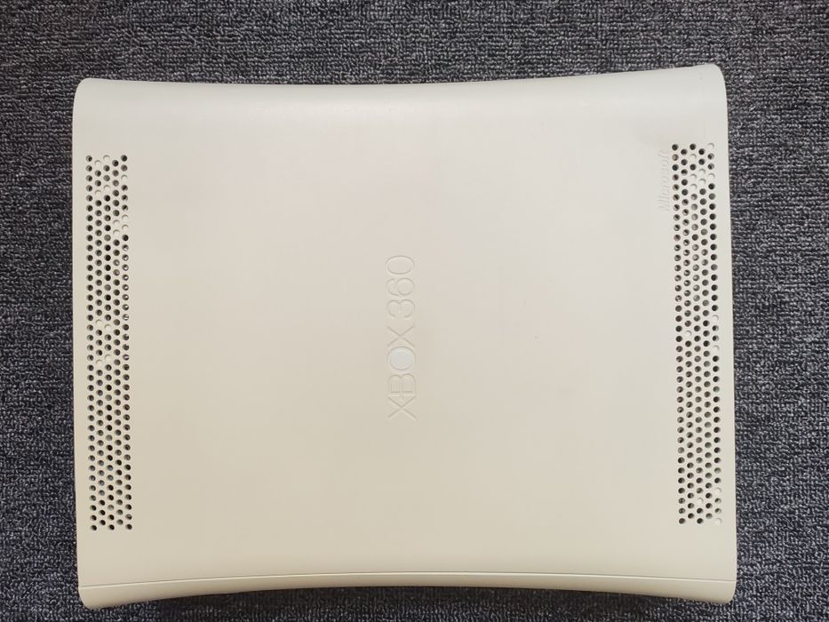 Xbox 360 fat 2007 +Controller+Joc FIFA 17